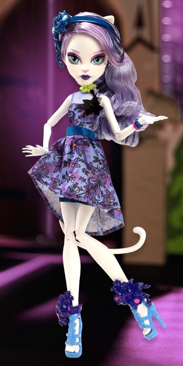 Кукла Monster High Catrine DeMew